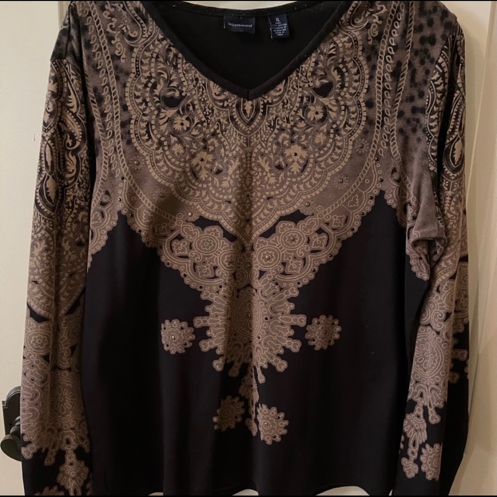 Westbound V-Neck Top XL - Picture 1 of 5